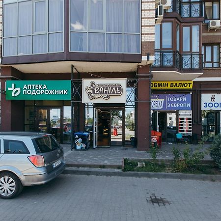 Atlant Luxury: Spacious Family Apartment near TC Depot Chernivtsi Exterior photo