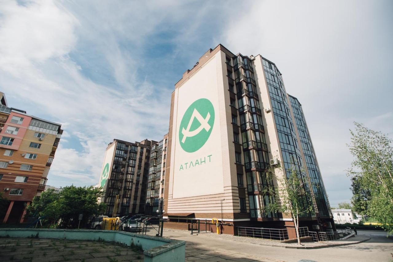 Atlant Luxury: Spacious Family Apartment near TC Depot Chernivtsi Exterior photo